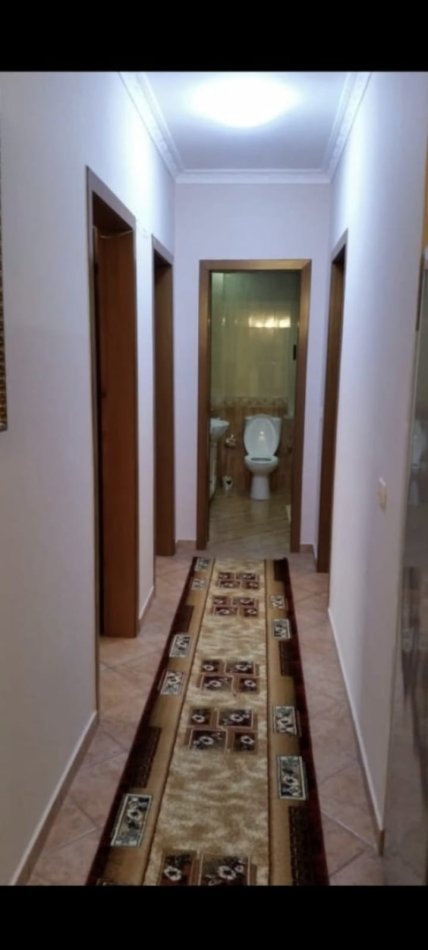 Apartament për qira Shkolla e Baletit - 3+2+1 + Garazh