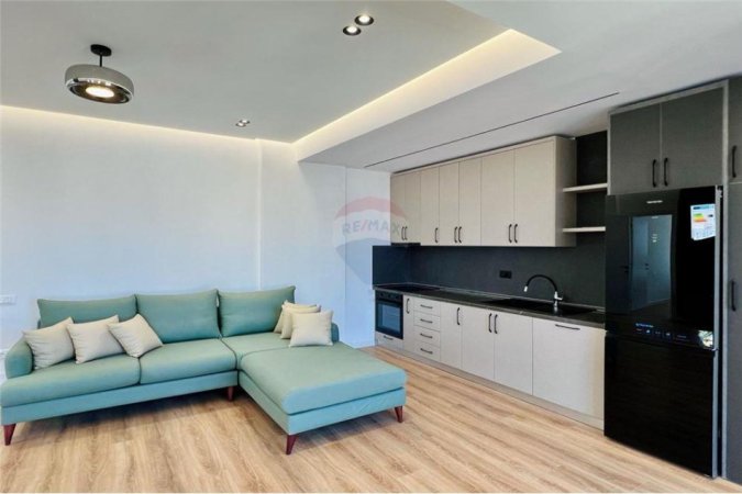 APARTAMENT 1+1 ME QIRA TEK FARMACIA 10