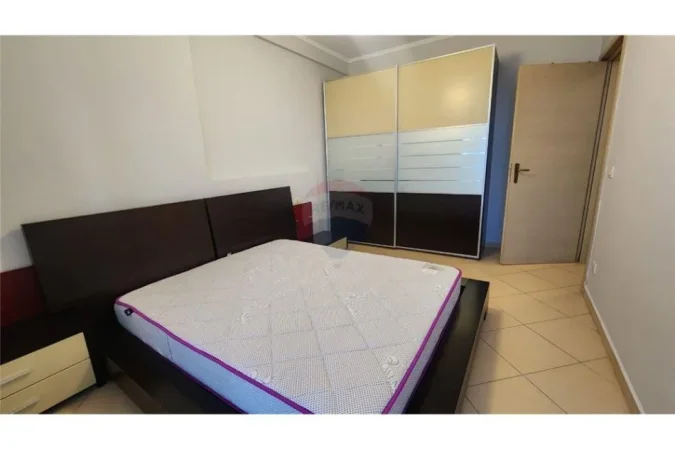JEPET APARTAMENT 1+1 ME QIRA , KOMUNA E PARISIT