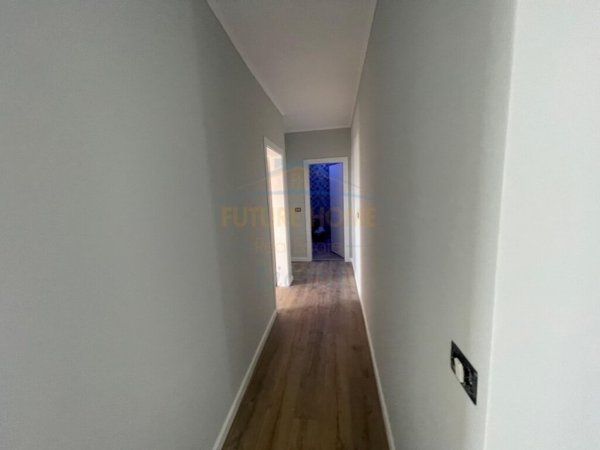 Shitet, Apartament 2+1, Fresk, Tiranë. LI39898