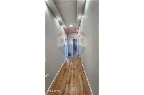 JEPET ME QIRA APARTAMENT 2+1+2 te Toptani, Rruga Xhorxh Bush