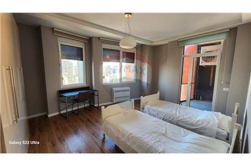 JEPET ME QIRA APARTAMENT 2+1+2 te Toptani, Rruga Xhorxh Bush