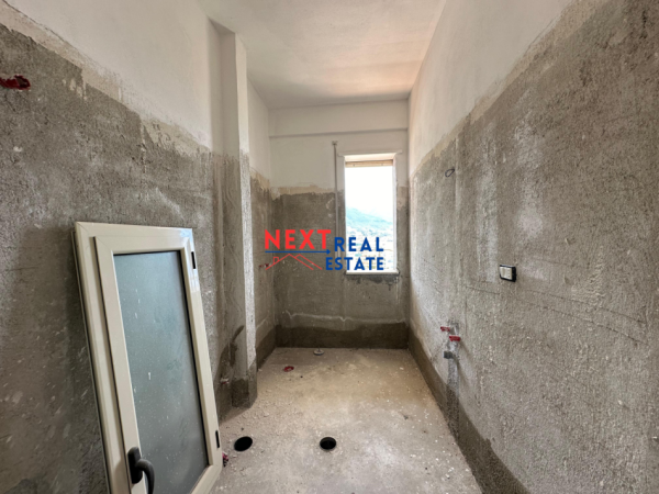 SHITET APARTAMENT 1+1 NE LUNGOMARE, VLORE