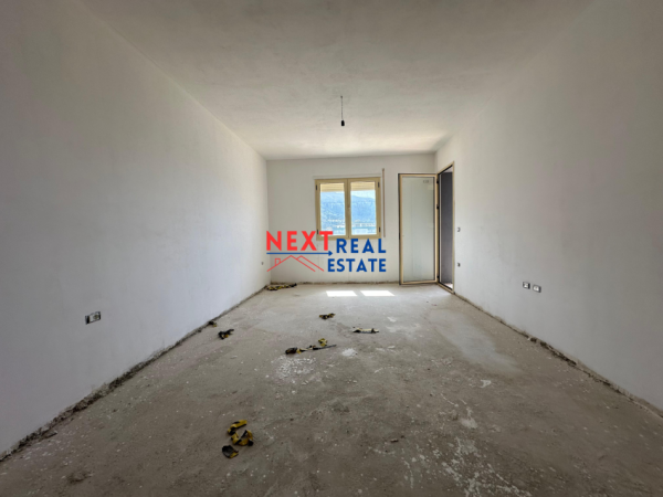 SHITET APARTAMENT 1+1 NE LUNGOMARE, VLORE