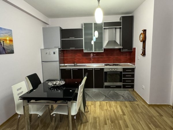 Apartament Me Qera 1+1 Tek Kompleksi Kontakt Tirane.