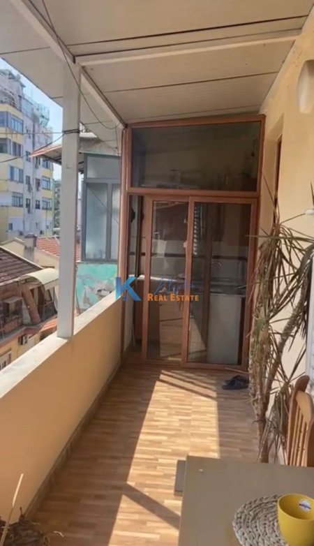 Apartament 1+1 per qira ne Bllok, Pallatet Agimi