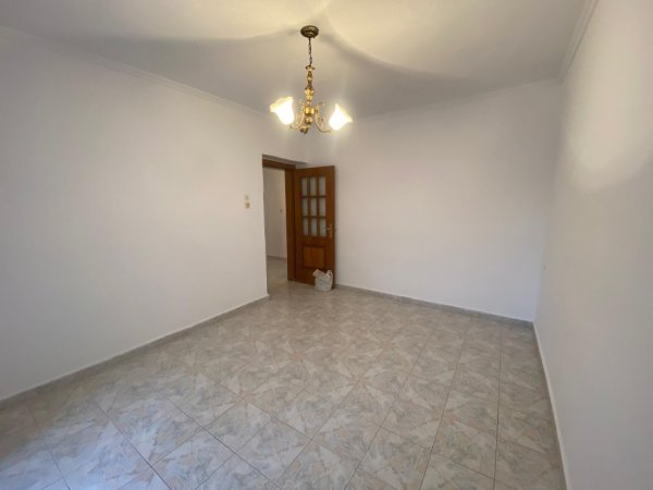 Apartament me qera 3+1