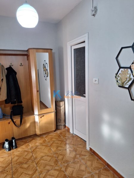 Apartament 1+1 per qira te Varri i Bomit, afer Rei Mar