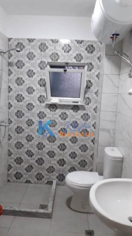 Apartament 1+1 per qira te Varri i Bomit, afer Rei Mar