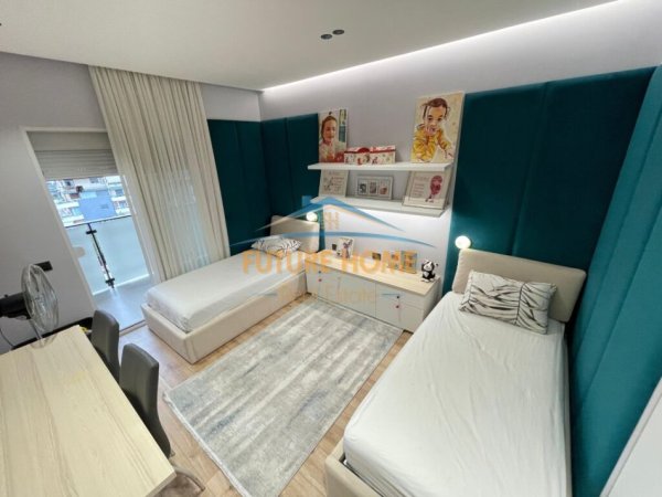 Shitet , Apartament 2+1+2 , Myslym Shyri, Tirane