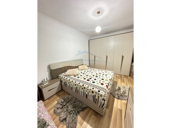 Shitet , Apartament 1+1 , Unaza e Re , Tirane