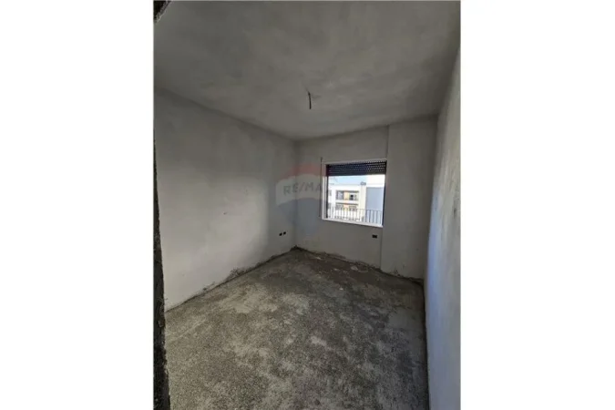 Shitet Apartament 2+1 Ne Shkoze Reluxe Residence