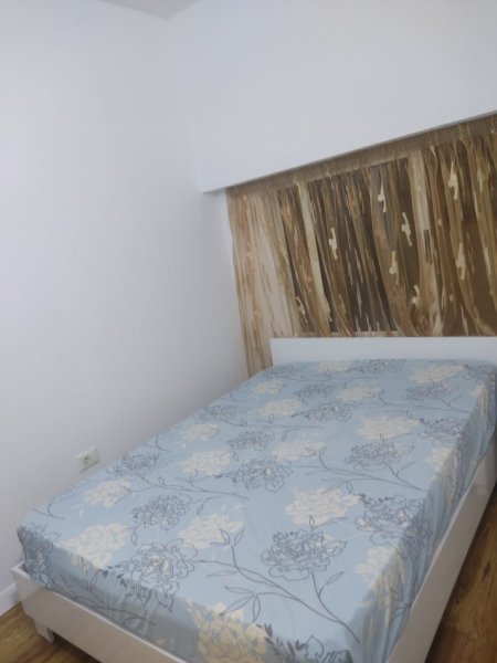 Tirane, Apartament me qira 300 Euro (Kopshti Botanik)