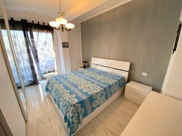 SHITET APARTAMENT 3+1+2TUALETE PRANE KAZAZIT DURRES !!