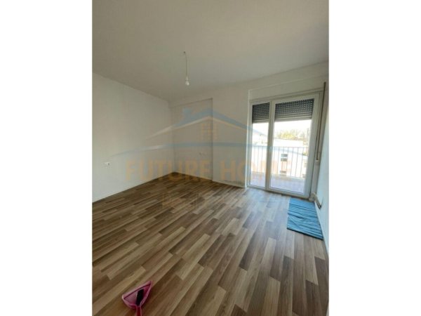 Qera, Apartament 2+1+Post Parkimi, Unaza e Re, Tirane.