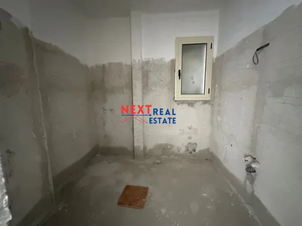 REZERVO PRONEN VETEM ME 500€! SHITET APARTAMENT 2+1 NE LUNGOMARE, VLORE