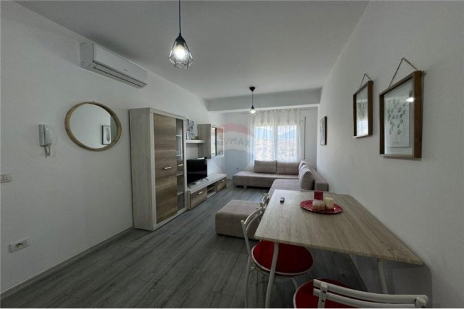 Jepet me qira apartament 1+1 te Kodra e Diellit 2