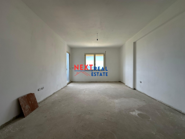 SHITET APARTAMENT 2+1 NE LUNGOMARE, VLORE