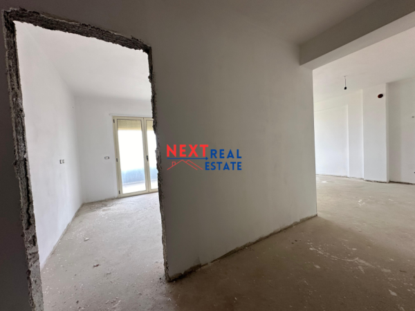 REZERVO PRONEN VETEM ME 500€! SHITET APARTAMENT 2+1 NE LUNGOMARE, VLORE