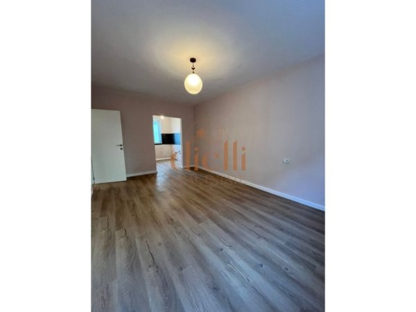 Apartament 1+1 Per Shitje Ne Rrugen e Dibres