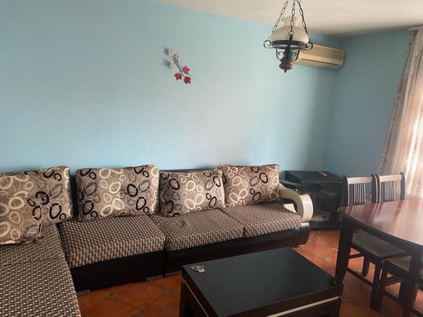 Jepet me qera Apartament 2+1 te Rr. Isa Boletini