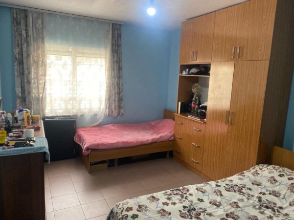 Jepet me qera Apartament 2+1 te Rr. E Barrikadave, 500 €