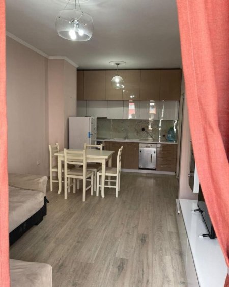 Jepet me qira apartament 1+1+bllk📍 Astir