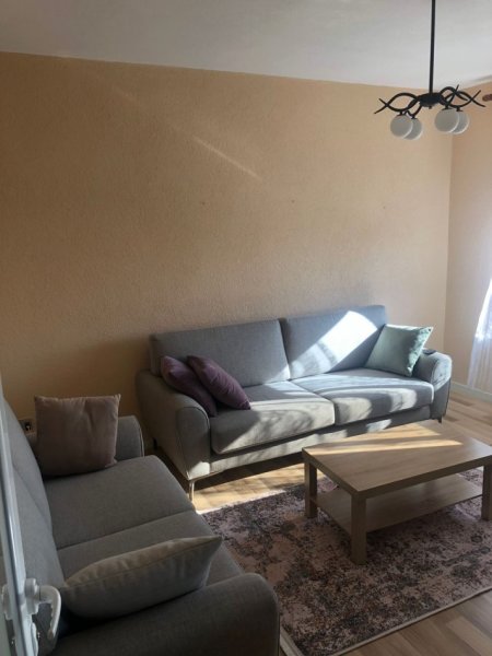 Tirane, Apartament  2+1 me qira ( Kongresi Manastirit )