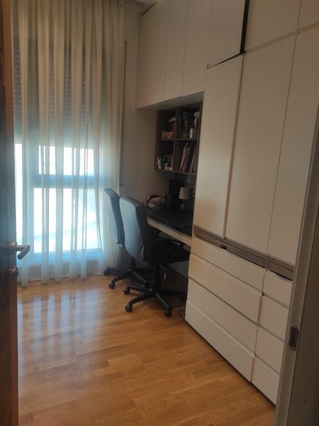 Apartament Me Qera 2+1 Ne Qender (ID B220775) Tirane