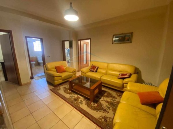 Qera, Apartament 2+1, Medrese, Tiranë.