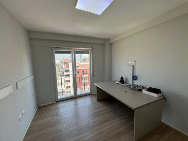 Apartament 2+1 me Qera per Zyra, Rr. Frosina Plaku