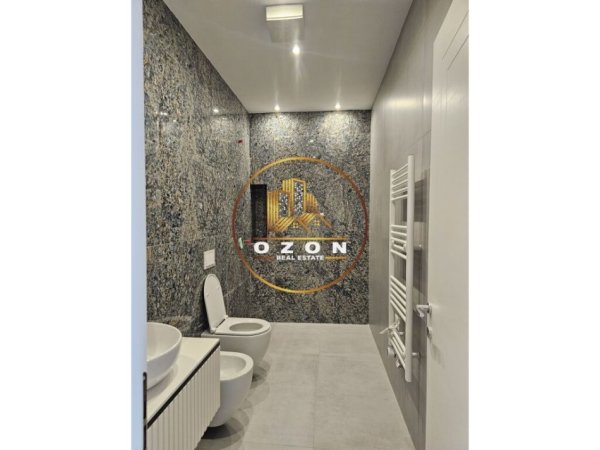 Jepet me Qira Super Apartament Luksoz Tek Tirana Garden Building 1700 Euro!