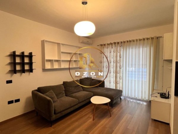 Ofrohet Apartament 2+1 për Qira tek Kopshti Botanik!