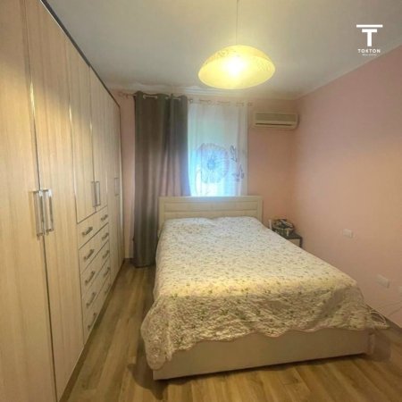 Shitet Apartament 2+1 Kopshti Zologjik