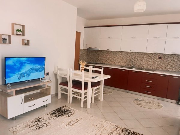 Apartament me qira ditore ne Plazh Rrota Kuqe Durres!