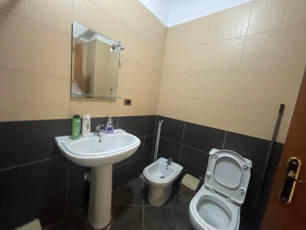 Apartament me qira ditore ne Plazh Rrota Kuqe Durres!