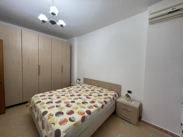 Apartament 3+1 me qira tek Kazazi ne Durres!!