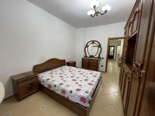 Apartament 3+1 me qira tek Kazazi ne Durres!!