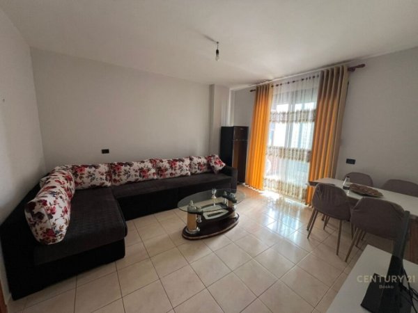 Qera, Apartament 1+1, te Pazari i Ri!, 480euro