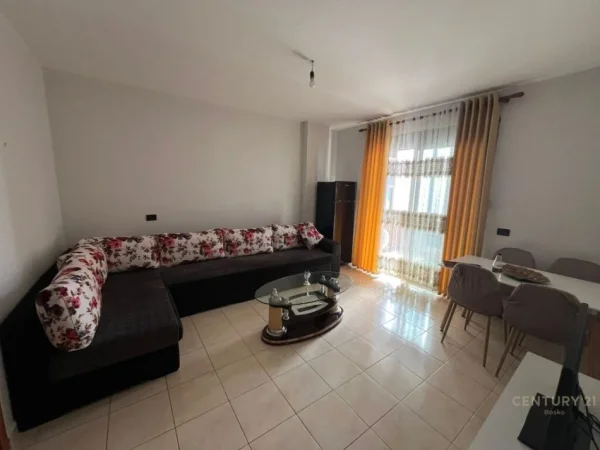 Qera, Apartament 1+1, te Pazari i Ri!, 480euro
