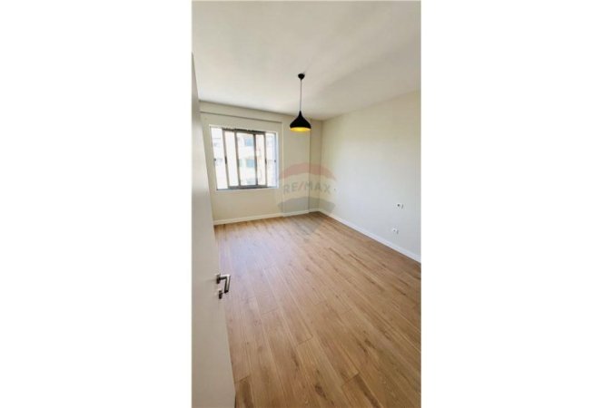 Apartament 2+1 Per Shitje Ne Astir