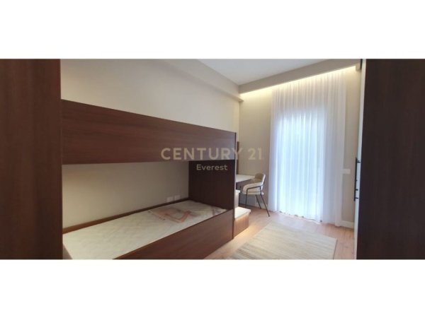 KOPSHTI BOTANIK, JAPIM ME QIRA SUPER APARTAMENT 2+1