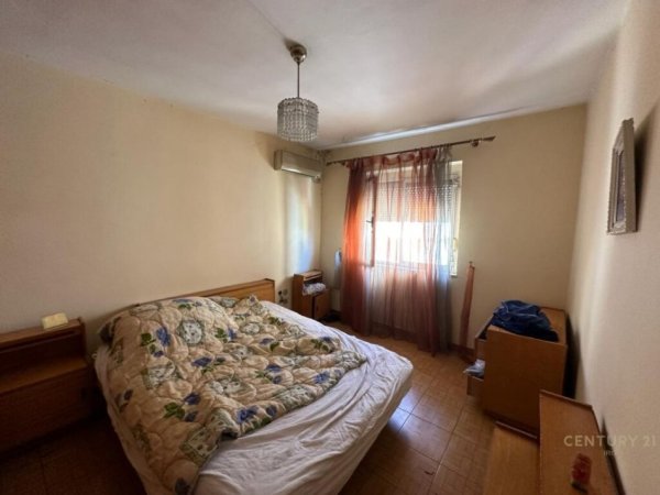 SHESIM APARTAMENT 2+1+KUZHINE TE VECUAR NE MYSLYM SHYR!!