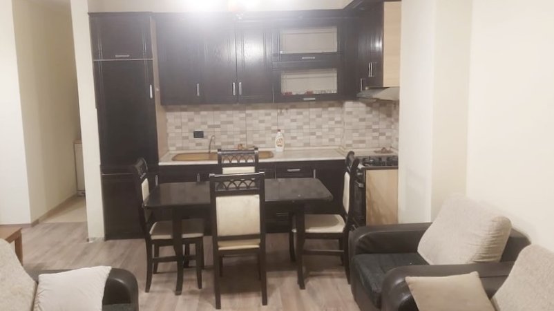 Jepet me qera apartament 2+1 ne Astir