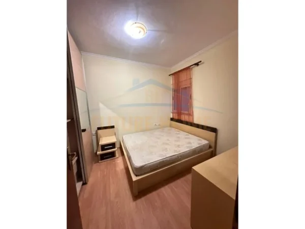 Shitet, Apartament 1+1, Fusha e Aviacionit, Tiranë.