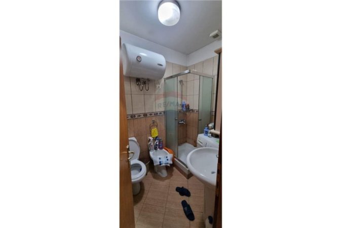 APARTAMENT 1+1+ PER QIRA TE TREGU ELEKTRIK
Rruga Todi Shkurti - Shkolla e Baletit - Tregu Elektrik, Shqipëri