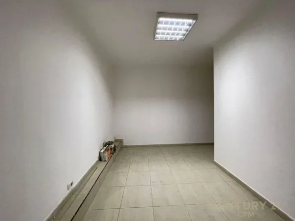 Ambient Me Qera Prane Spitalit Nene Tereza