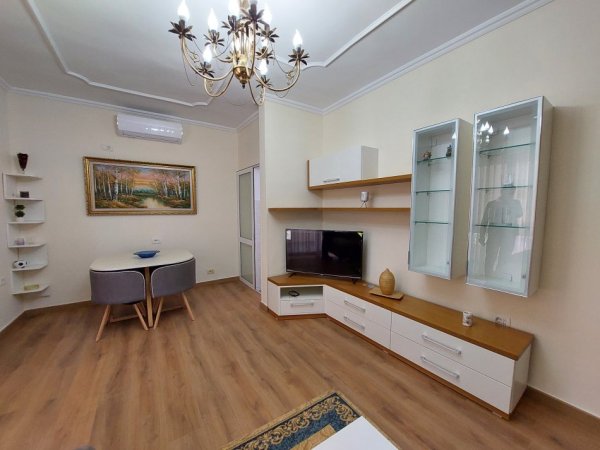 JAPIM ME QIRA APARTAMENT 2+1 TE PAZARI I RI