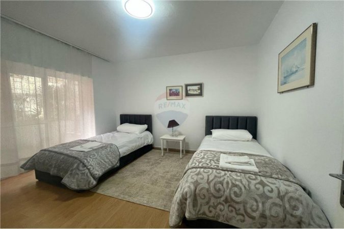 Apartament 3+1+post parkimi ne shitje te Brryli!