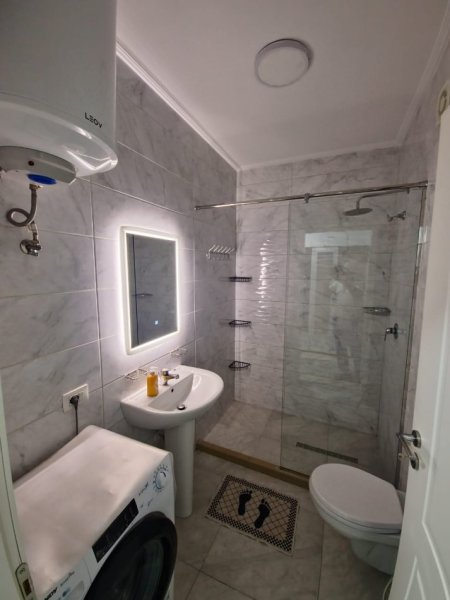 JEPET APARTAMENT 2+1 ME QIRA TE 5 MAJI